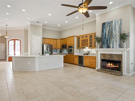 4th image of 1519 Royal Palm Dr