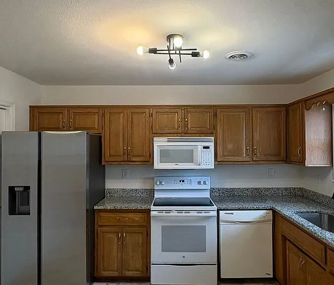 317 Woods Ave — Photo 9