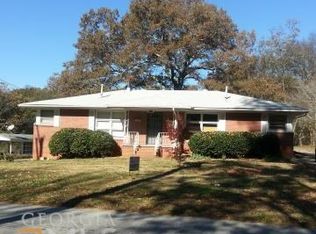 2121 Ben Hill Rd, East Pt, GA 30344