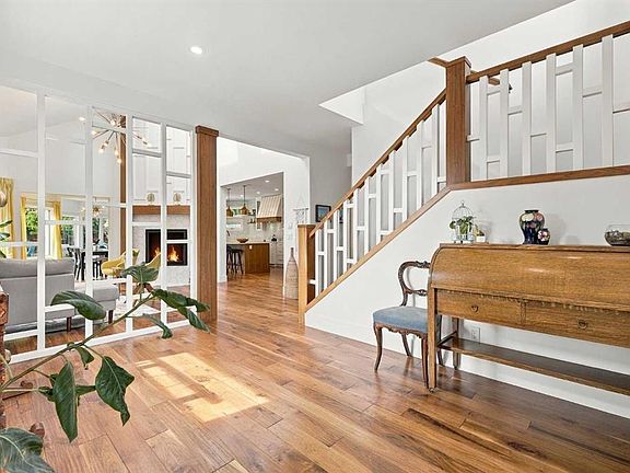 3rd image of 1305 E 15th St NW