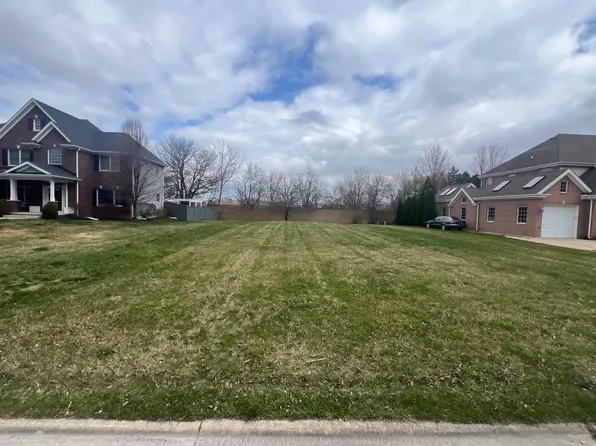 1631 Laurel Ln, Munster, IN 46321