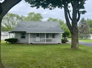 818 Sumpter Rd, Van Buren Township, MI 48111