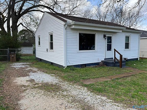 2nd image of 1209 Seton Ave SE