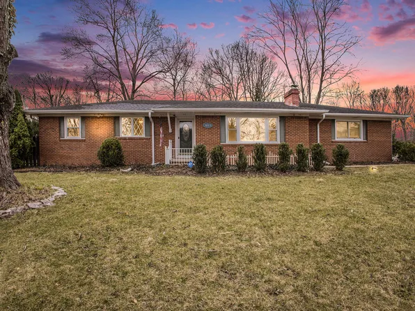 3815 W 121st Ave, Crown Point, IN 46307