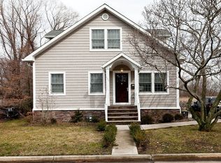 111 East Rd, Belford, NJ 07718