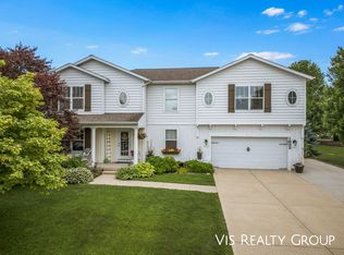1632 Red Stem Dr, Holland, MI
