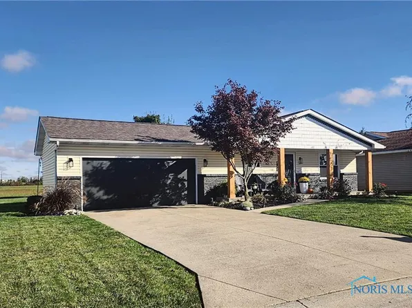 940 N Harmony Dr, Napoleon, OH 43545