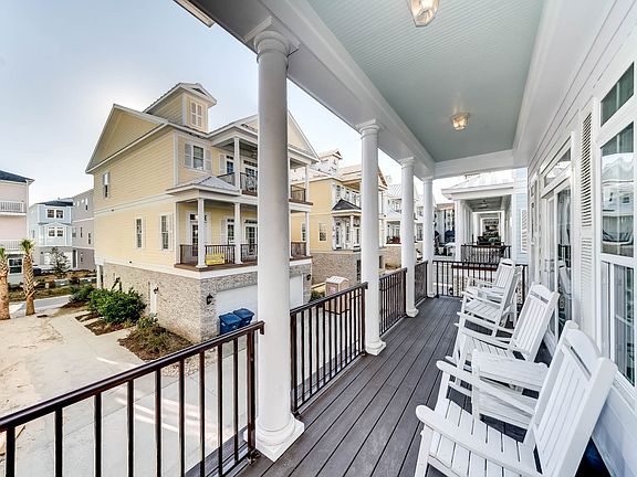 Relaxing and hear the ocean