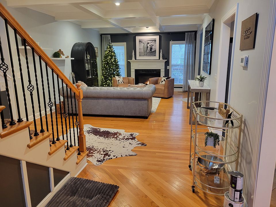 1st image of 4022 Sleepyhollow Way