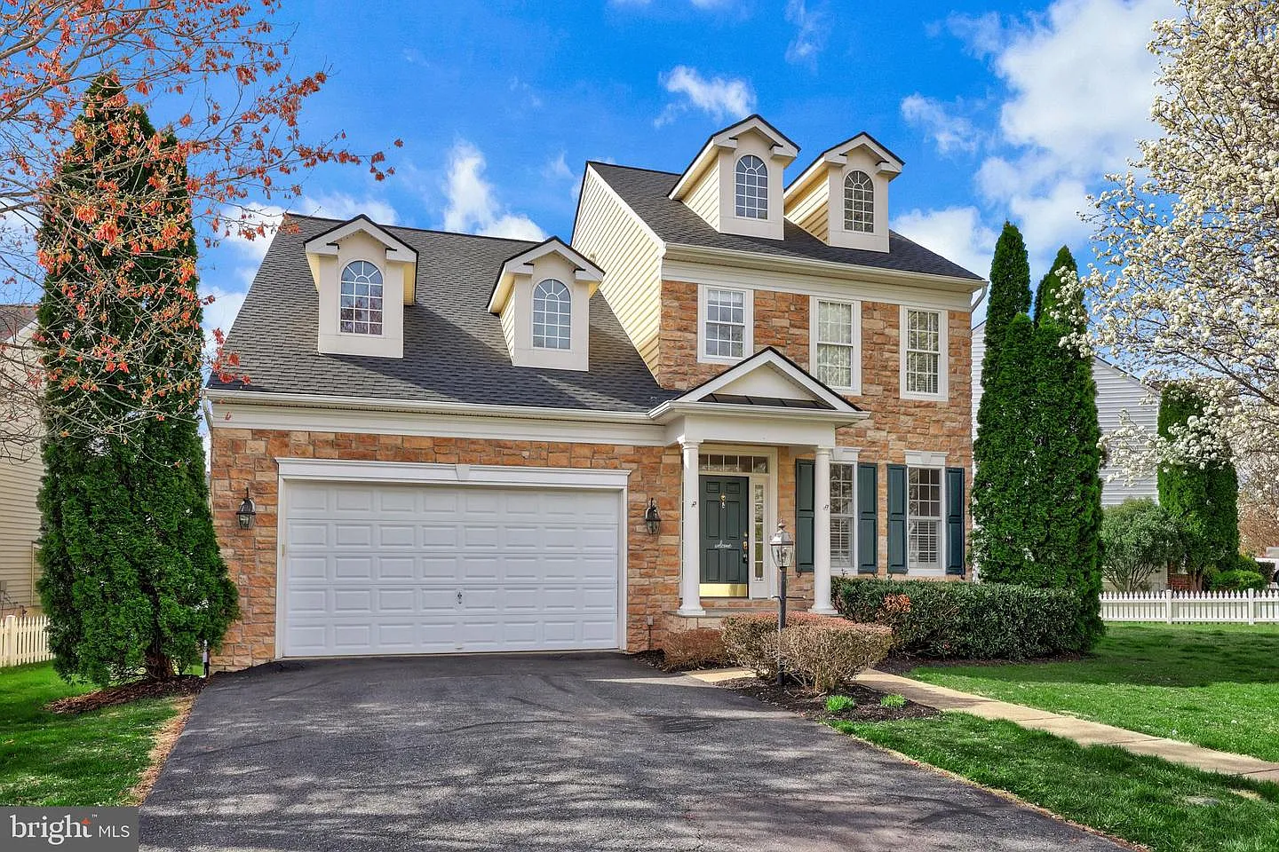 26 Pickett Ln photo 1