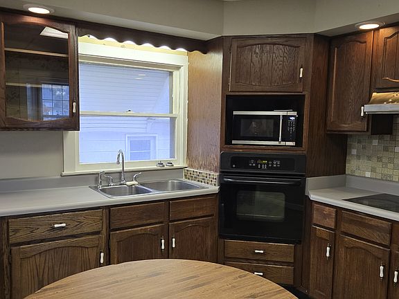 Wall oven/microwave.