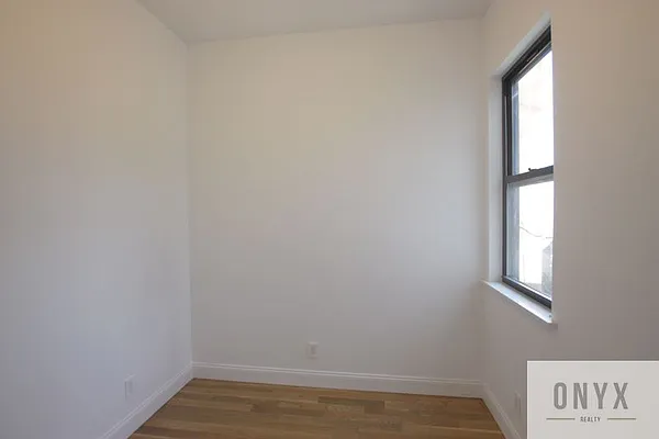 Rented by Onyx | media 21