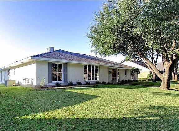 3rd image of 4133 Coral Cir