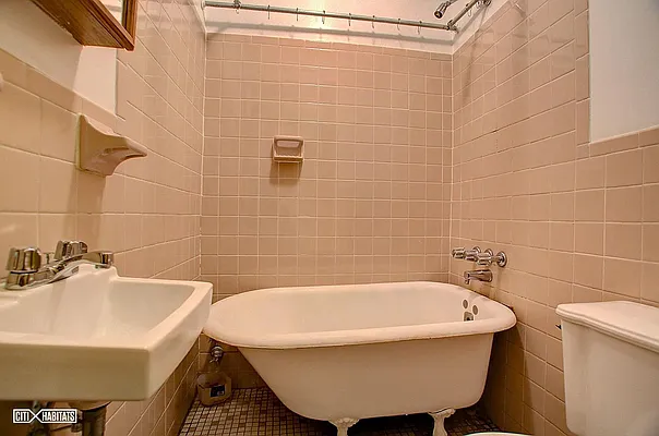 Rented by Citi Habitats | media 5