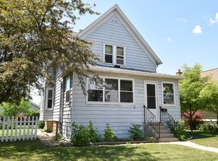1923 S 59th St, West Allis, WI 53219