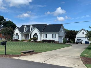 6709 Bentwinds Ln, Fuquay Varina, NC 27526