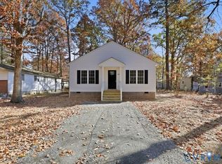 230 Glen St, West Point, VA 23181