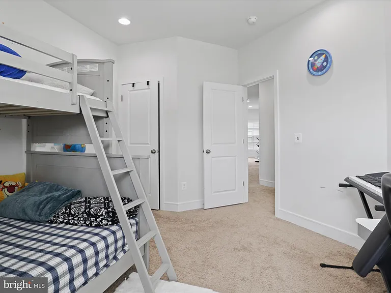 25441 Hartland Orchard Ter — Photo 15
