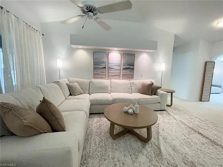 341 Emerald Bay Cir #T5 — Photo 2