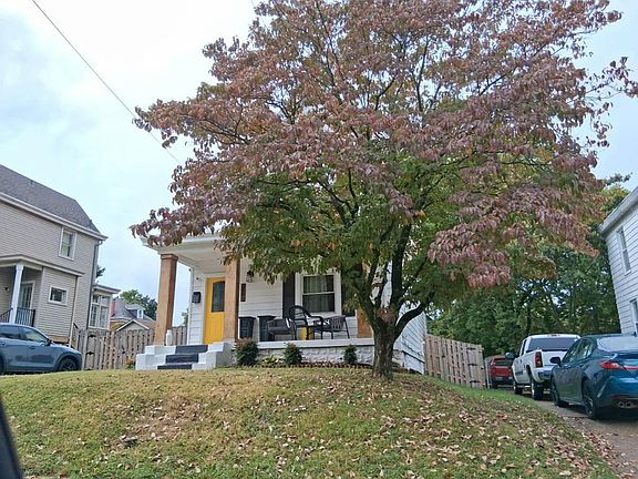 2nd image of 3913 Trevor Ave