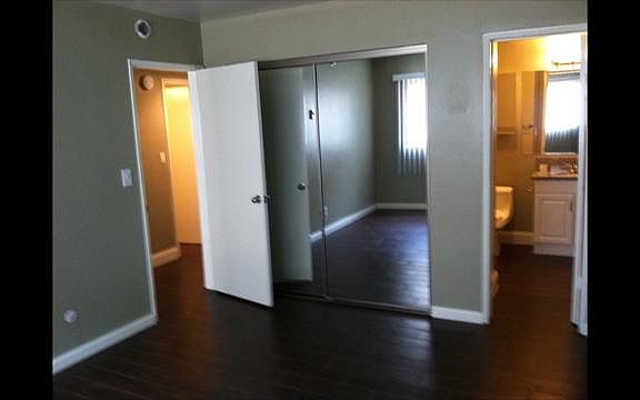 2nd image of 8650 Belford Ave APT 118