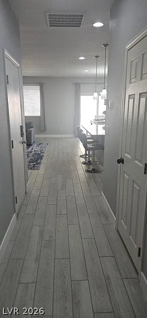 4 bed, 3.0 bath, 1929 sqft, $2,799 — Photo 4