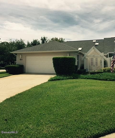 1st image of 815 Oakwood Dr