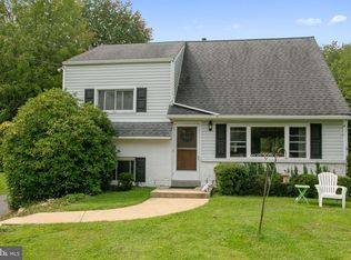 18 Frame Ave, Malvern, PA 19355