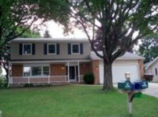 401 Farmstead Ln, Lansing, MI 48917