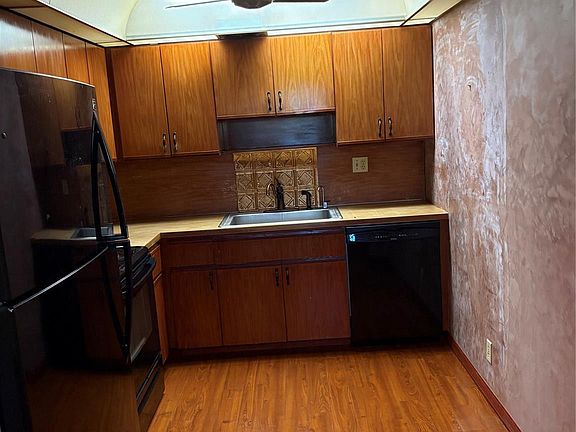 4th image of 7275 Ashmont Circle #7275