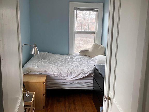 4th image of 3543 Harriet Ave Unit 3