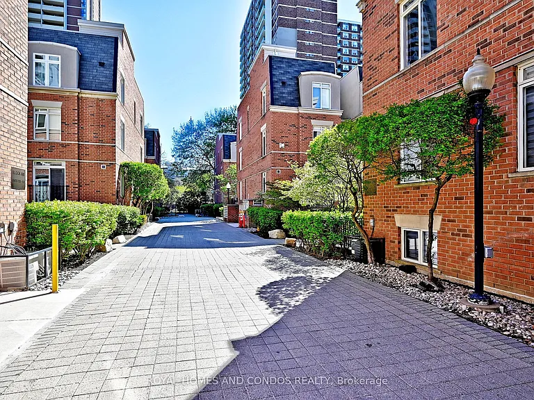 415 Jarvis St #125 — Photo 2
