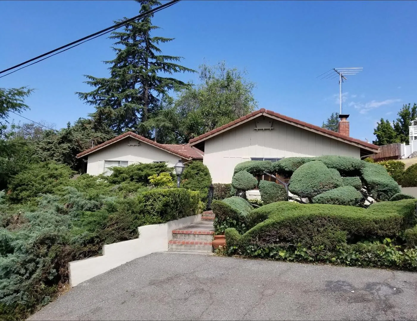 15239 Rosemar Ave photo 1