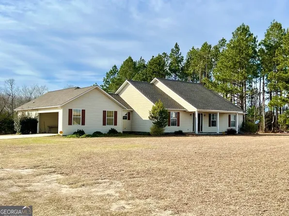 88 Roberts Ln, Hazlehurst, GA 31539
