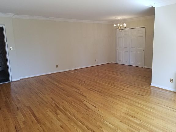 3rd image of 401 E Alexandria Ave APT 303