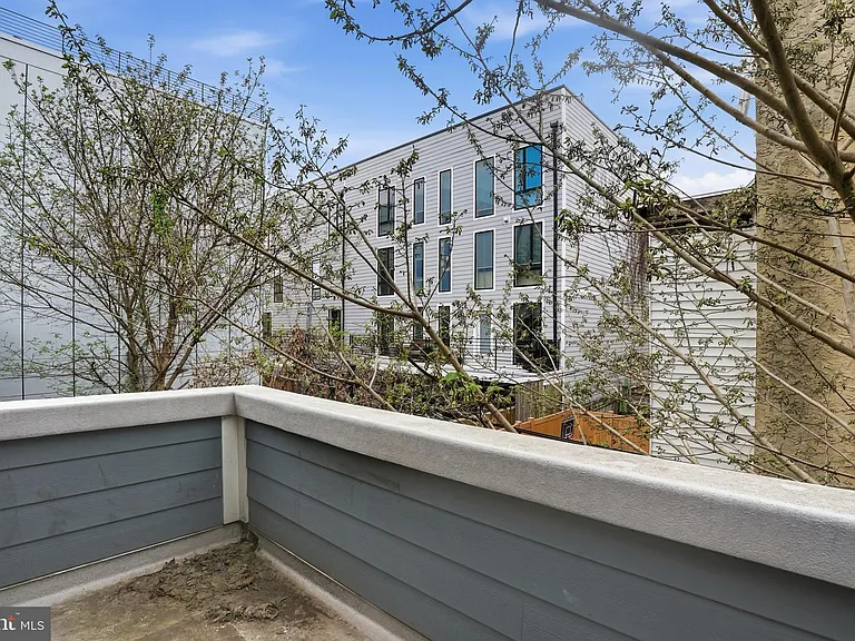 1807 Wylie St — Photo 14