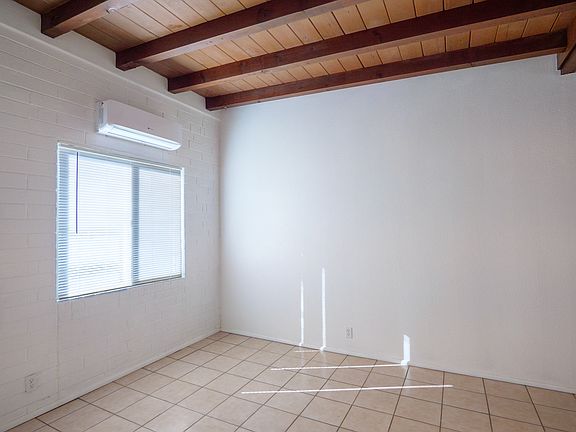4th image of 1332 N 2nd Ave