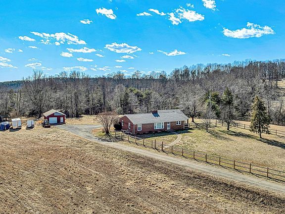 3rd image of 4015 White House Rd