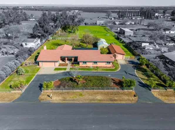 8355 Chester Dr, Sacramento, CA 95830