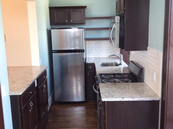 2208 E Douglas Ave #4