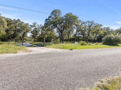 815 Red Road, Seguin, TX, 78155