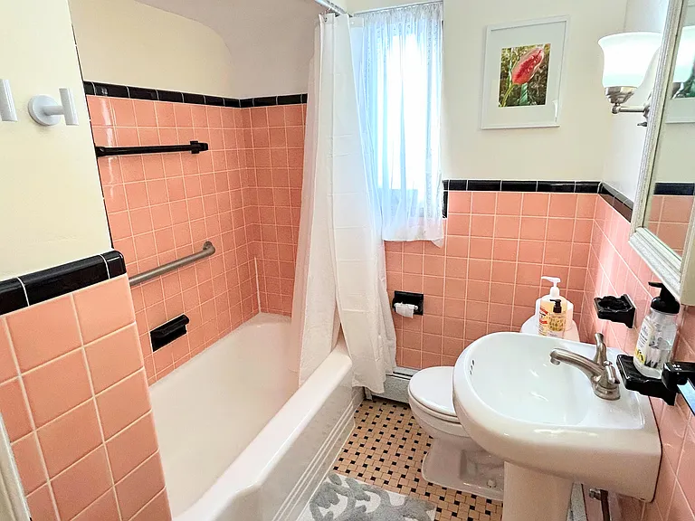 7716 Kenilworth Ave — Photo 11