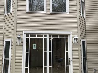 N8446 Pleasant Valley Ln, Watertown, WI 53094