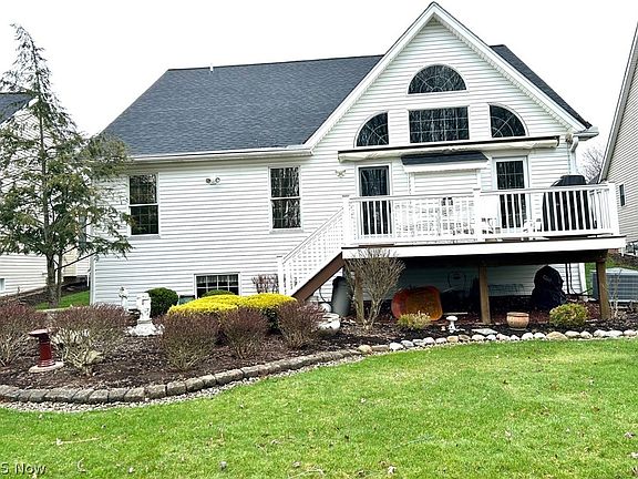 2nd image of 11218 Butternut Ln