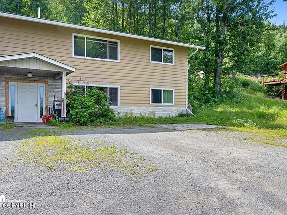 4th image of 8108 Stewart Mountain Dr