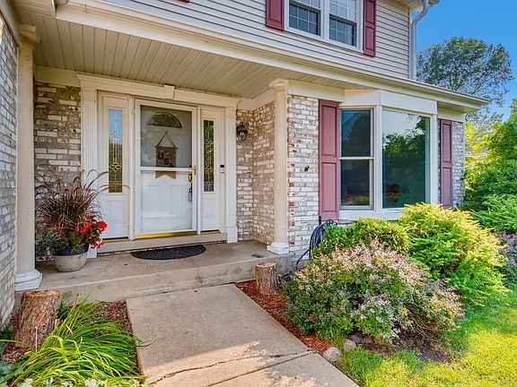 3rd image of 607 Cortland Dr