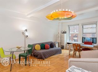 433 W 34th St APT 3A, New York, NY 10001