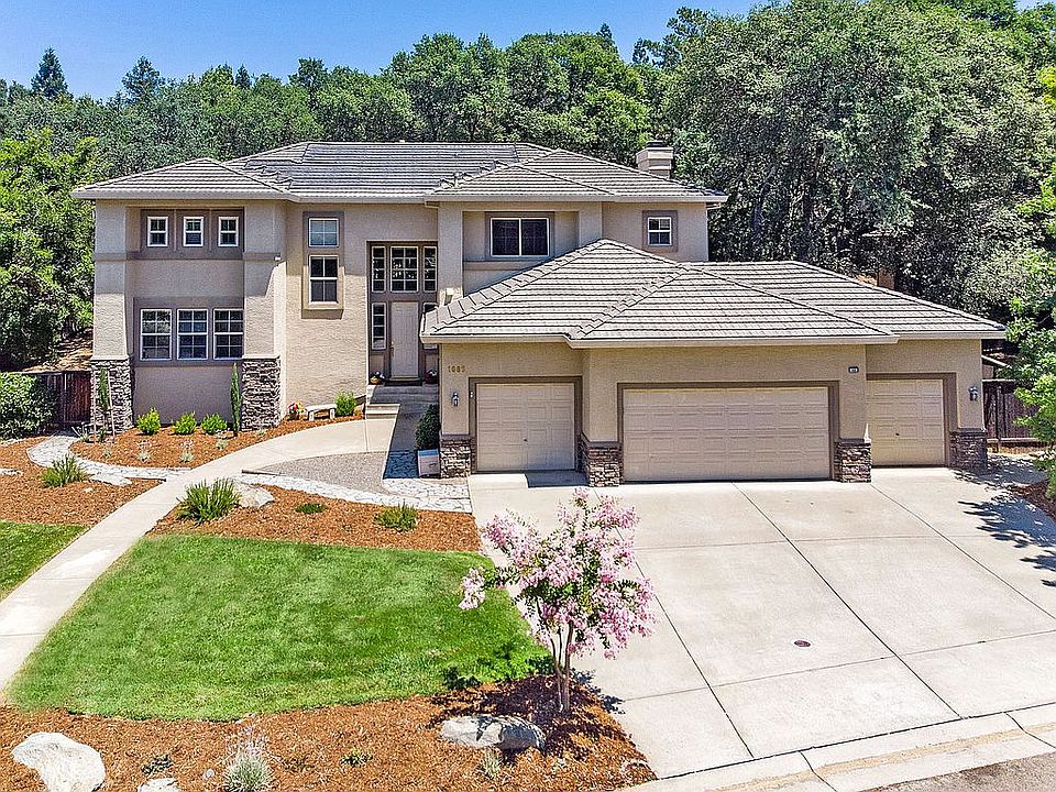 1st image of 1085 Manning Dr