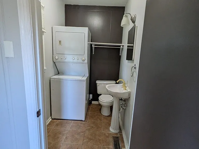 2404 Whitesburg Dr S — Photo 26