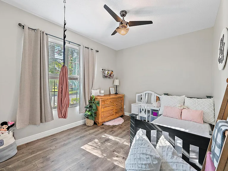 10352 SW Westlawn Blvd — Photo 10